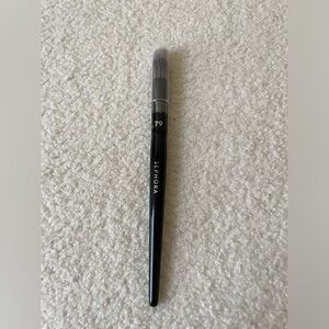 SEPHORA COLLECTION
PRO Contour Brush #79